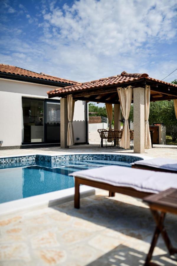 Wonderful Holiday House Bruno Zadar Exterior foto